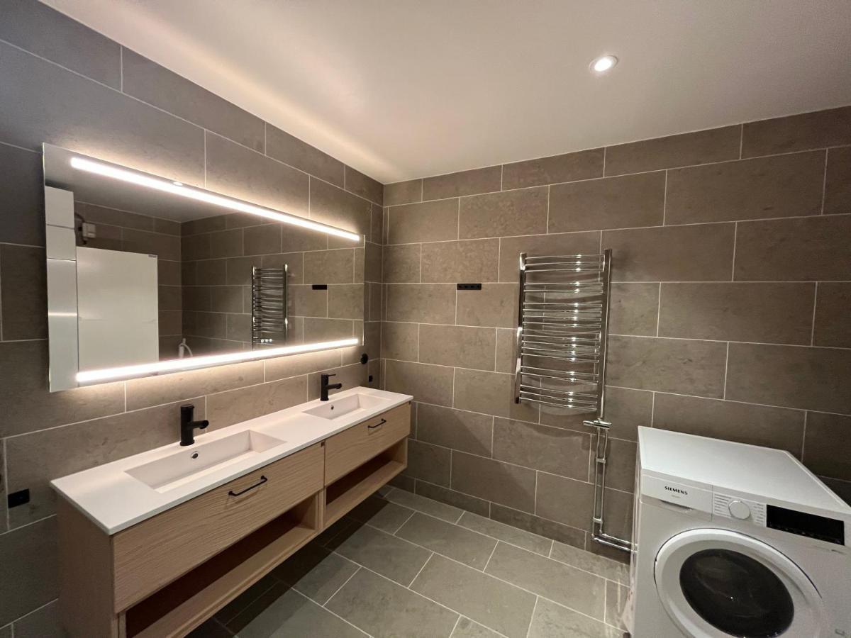 Kavan Townhouse Funaesdalen Екстериор снимка
