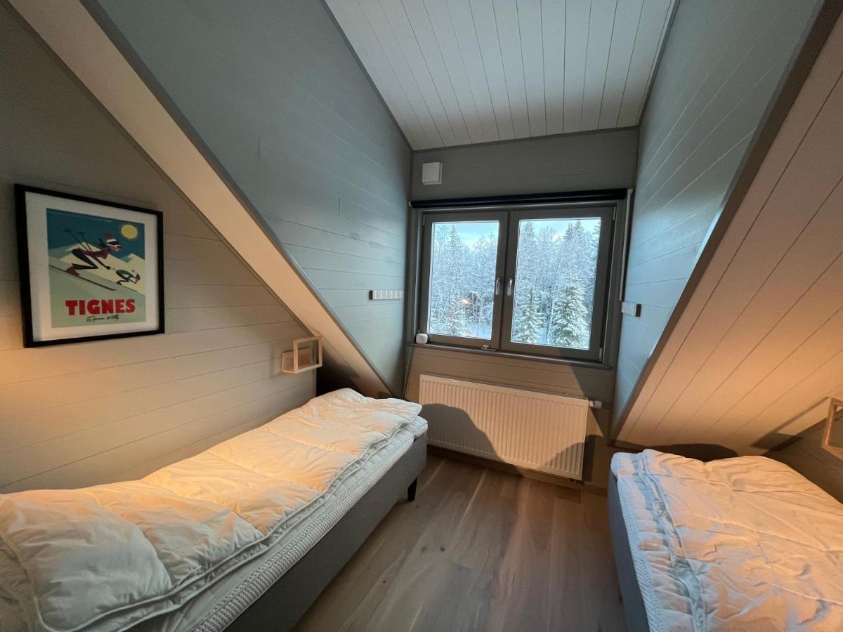 Kavan Townhouse Funaesdalen Екстериор снимка