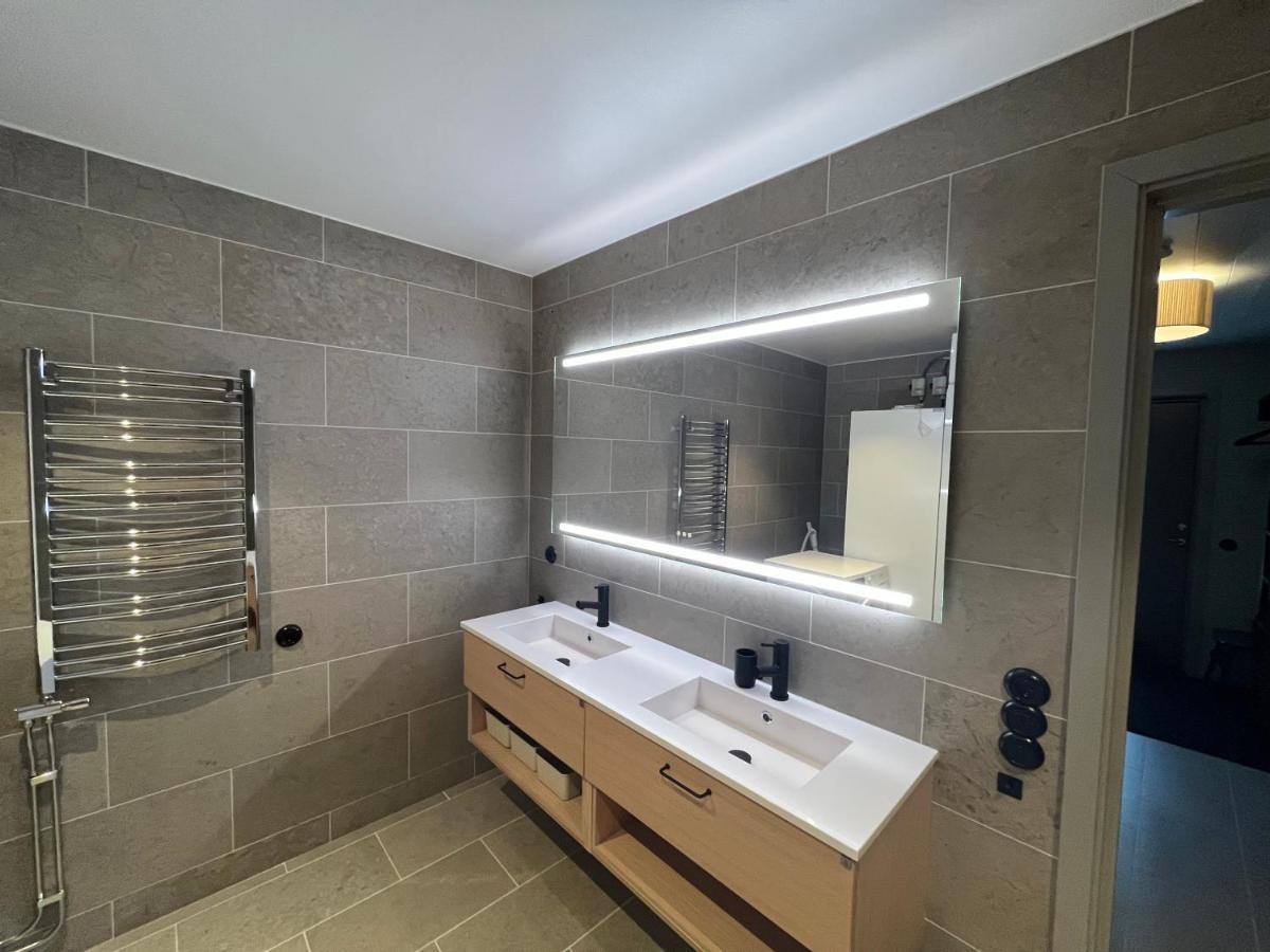 Kavan Townhouse Funaesdalen Екстериор снимка